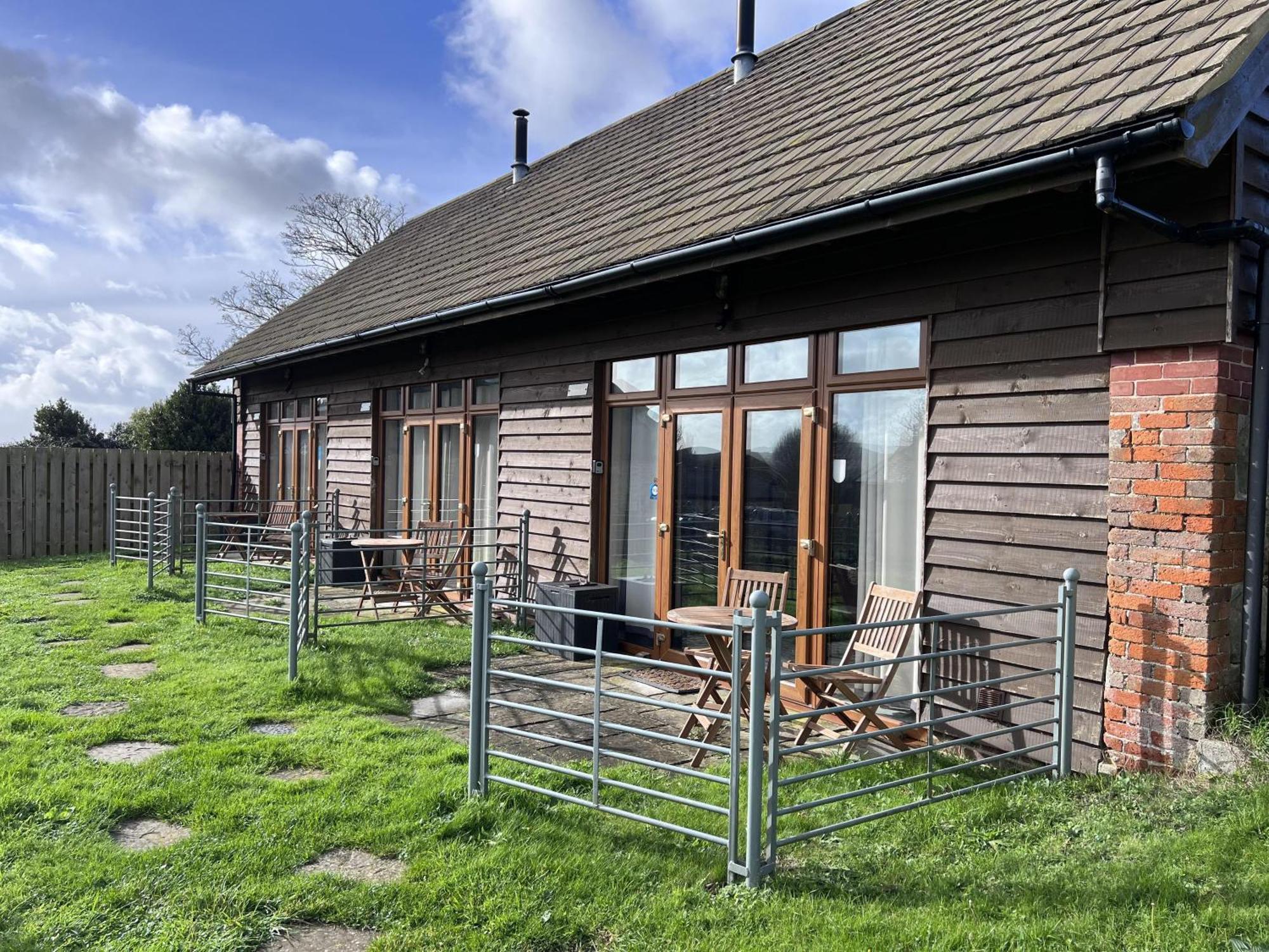 Bike Shed - Beautiful 1-Bed Cottage In Shorwell Dış mekan fotoğraf